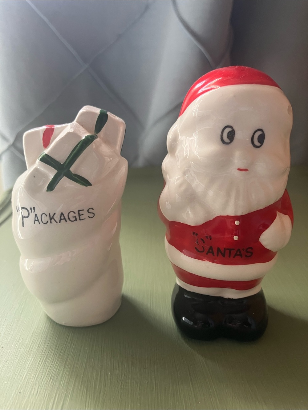 Vintage Santa & Packages Ceramic Salt & Pepper Shakers small chip